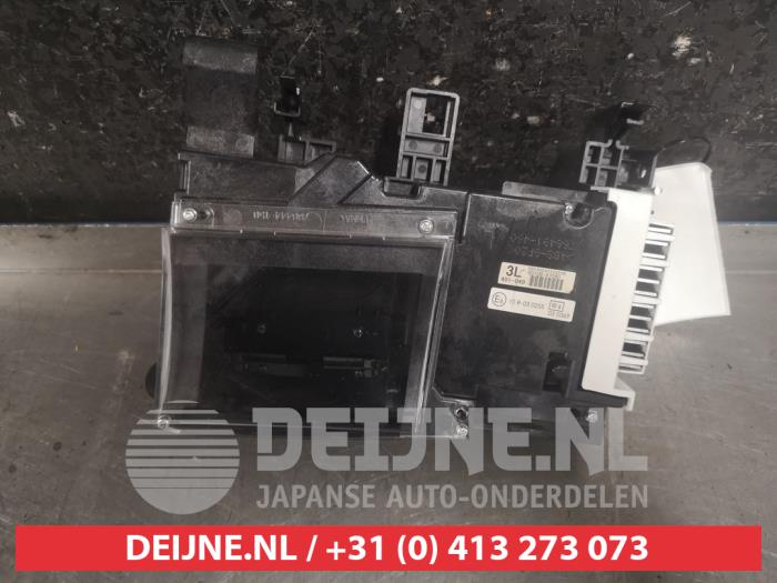 Gebrauchte Frontscheibenanzeige Toyota Prius Plus (ZVW4) 1.8 Hybrid 16V Preis auf Anfrage angeboten von V.Deijne Jap.Auto-onderdelen BV
