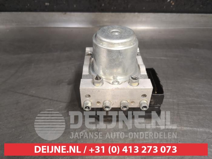 Usagé Pompe ABS Honda Jazz (GE6/GE8/GG/GP) 1.4 VTEC 16V Prix € 150,00 Règlement à la marge proposé par V.Deijne Jap.Auto-onderdelen BV
