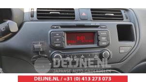 Used Radio Kia Rio III (UB) 1.2 CVVT 16V Price € 50,00 Margin scheme offered by V.Deijne Jap.Auto-onderdelen BV