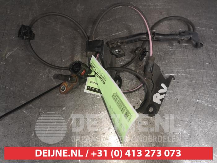 Begagnade ABS-sensor Toyota Prius (ZVW5) 1.8 16V Hybrid Pris € 50,00 Marginaltabell erbjuds av V.Deijne Jap.Auto-onderdelen BV