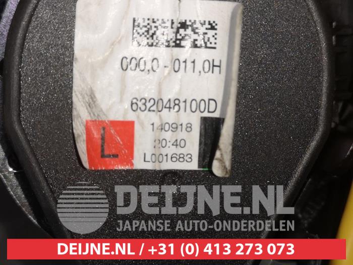 Rear seatbelt, left from a Kia Sportage (QL) 1.6 T-GDI 16V 4x2 2018