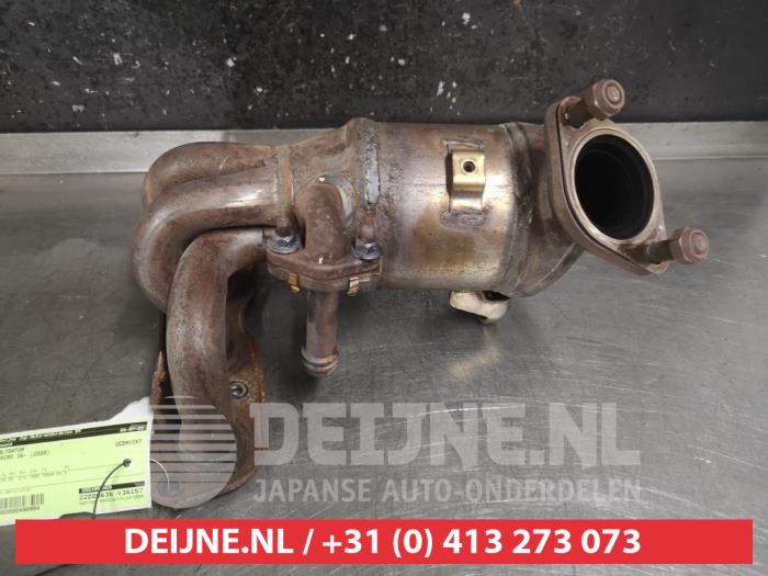 Catalytic converters with engine code LS685298 stock