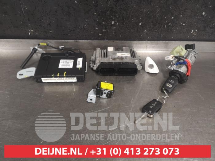 Engine management computer Hyundai i30 Wagon (GDHF5), 2012 1.6 CRDi Blue Drive 16V VGT, Combi/o, Diesel, 1.582cc, 81kW (110pk), FWD, D4FB, 2012-06 / 2017-06, GDHF5D5; GDHF5D6; GDHF5DD; GDHF5DE (Used)