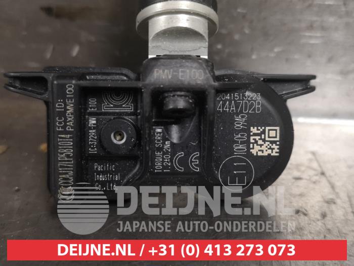 Tyre pressure sensor Toyota Corolla 1.8 16V Hybrid PMVE100 PACIFIC