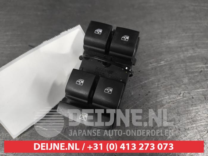 Używane Przelacznik combi okienny Chevrolet Aveo 1.3 D 16V Cena € 40,00 Procedura marży oferowane przez V.Deijne Jap.Auto-onderdelen BV