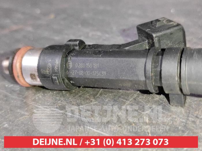 Injektor (Benzineinspritzung) van een Daewoo Aveo 1.2 16V 2013