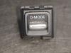 Nissan Juke (F16) 1.0 DIG-T 117 12V Switch (miscellaneous)