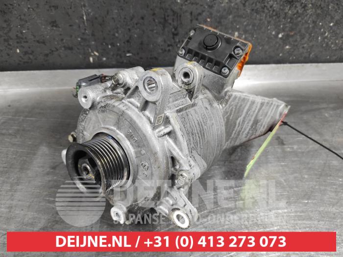Usagé Dynamo Hyundai Tucson (NX) 1.6 T-GDI HEV Prix € 250,00 Règlement à la marge proposé par V.Deijne Jap.Auto-onderdelen BV