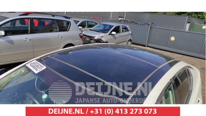 Używane Dach panoramiczny Kia Optima 1.7 CRDi 16V Cena € 350,00 Procedura marży oferowane przez V.Deijne Jap.Auto-onderdelen BV