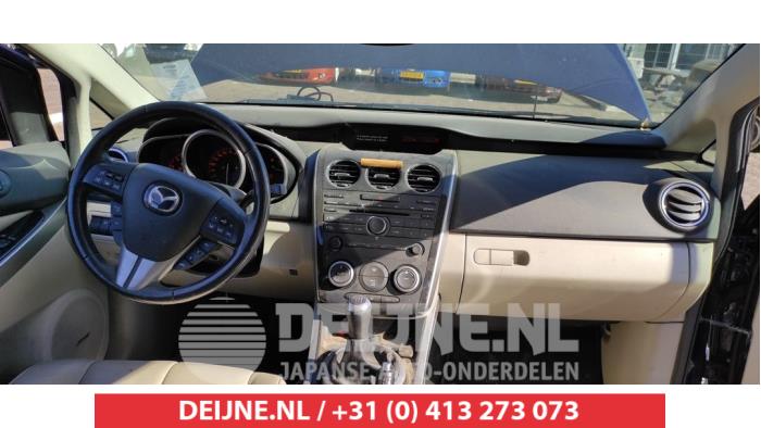 Używane Radio Mazda CX-7 2.2 MZR-CD 16V Cena € 50,00 Procedura marży oferowane przez V.Deijne Jap.Auto-onderdelen BV