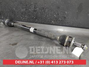 Used Front drive shaft, right Kia Sportage (QL) 1.6 GDI 16V 4x2 Price € 100,00 Margin scheme offered by V.Deijne Jap.Auto-onderdelen BV