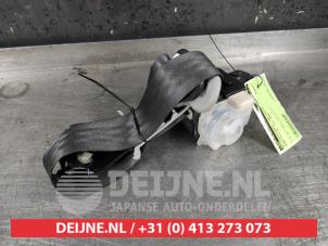 Used Rear seatbelt, left Honda FR-V (BE) 2.2 i-CTDi 16V Price on request offered by V.Deijne Jap.Auto-onderdelen BV