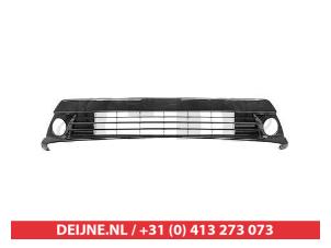 New Bumper grille Toyota Prius Price € 90,04 Inclusive VAT offered by V.Deijne Jap.Auto-onderdelen BV