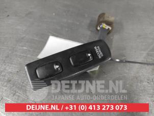 Used Multi-functional window switch Ssang Yong Korando Cabrio (KJ) 2.9 TD Price on request offered by V.Deijne Jap.Auto-onderdelen BV