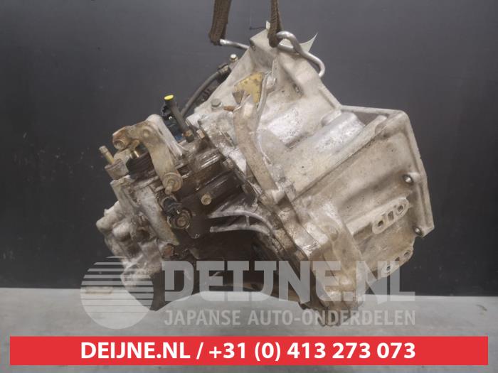 Getriebe van een Nissan X-Trail (T30) 2.2 dCi 16V 4x4 2002