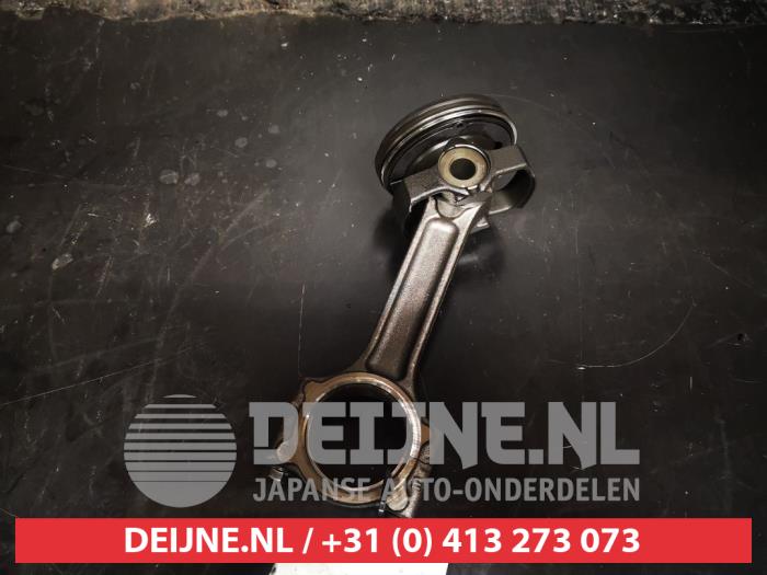 Używane Tlok Nissan Qashqai (J11) Cena € 50,00 Procedura marży oferowane przez V.Deijne Jap.Auto-onderdelen BV