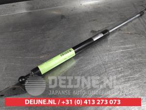 Used Rear gas strut, right Honda FR-V (BE) 1.7 16V Price on request offered by V.Deijne Jap.Auto-onderdelen BV