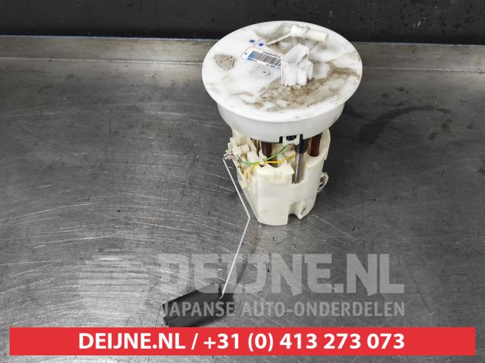Usagé Pompe à carburant Mazda 2 (DE) 1.3 16V S-VT Prix € 40,00 Règlement à la marge proposé par V.Deijne Jap.Auto-onderdelen BV