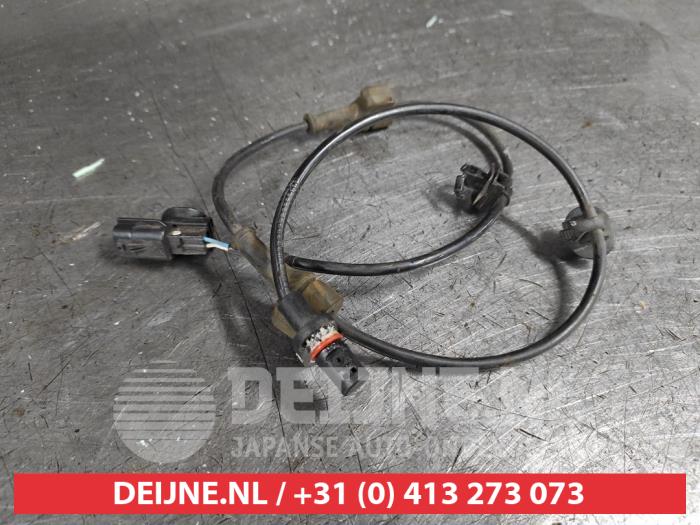 Begagnade ABS-sensor Suzuki Swift (ZA/ZC/ZD) 1.2 16V Pris € 25,00 Marginaltabell erbjuds av V.Deijne Jap.Auto-onderdelen BV