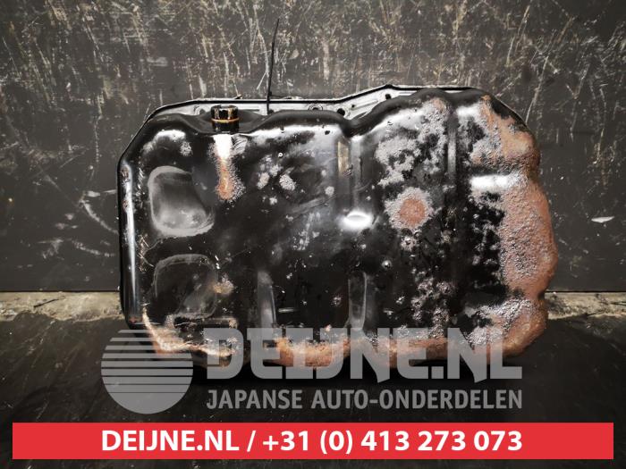 Usagé Couvercle carter Mazda 6 SportBreak (GH19/GHA9) 2.0 CiDT 16V Prix € 50,00 Règlement à la marge proposé par V.Deijne Jap.Auto-onderdelen BV