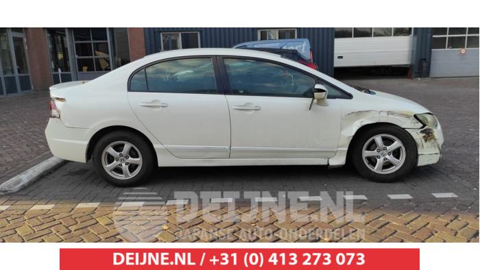 Usados Ventanilla triangular derecha detrás Honda Civic (FA/FD) 1.3 Hybrid Precio € 25,00 Norma de margen ofrecido por V.Deijne Jap.Auto-onderdelen BV
