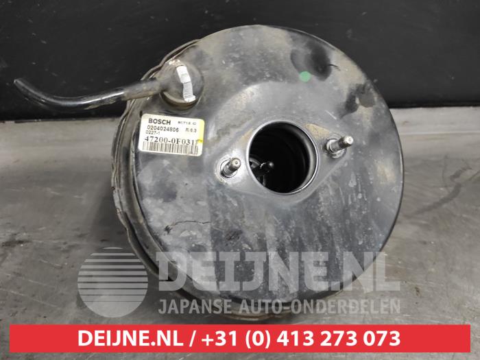 Usagé Assistant de freinage Toyota Corolla Verso (R10/11) 2.2 D-4D 16V Prix € 50,00 Règlement à la marge proposé par V.Deijne Jap.Auto-onderdelen BV