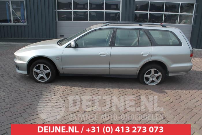 Kotflügel links vorne Mitsubishi Galant Wagon 2.4 GDI 16V A71