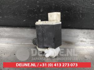 Usagé Pompe lave-glace avant Hyundai Veloster 1.6 GDI 16V Prix sur demande proposé par V.Deijne Jap.Auto-onderdelen BV