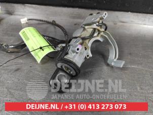Used Ignition lock + key Isuzu D-Max 3.0 D 4x4 Price on request offered by V.Deijne Jap.Auto-onderdelen BV