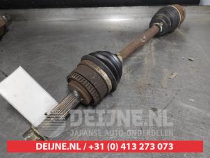 Used Front drive shaft, left Nissan Almera (N16) 1.5 16V Price € 35,00 Margin scheme offered by V.Deijne Jap.Auto-onderdelen BV