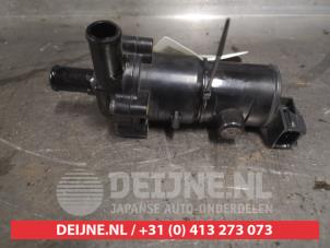 Used Additional water pump Toyota Prius (NHW20) 1.5 16V Price € 75,00 Margin scheme offered by V.Deijne Jap.Auto-onderdelen BV