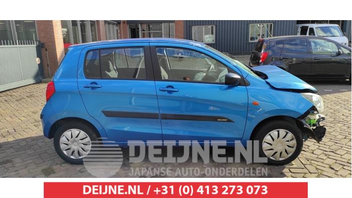 Usados Ventanilla triangular derecha detrás Suzuki Celerio (LF) 1.0 12V Dualjet Precio € 35,00 Norma de margen ofrecido por V.Deijne Jap.Auto-onderdelen BV