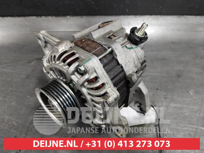 Begagnade Dynamo Mitsubishi Space Star (A0) 1.0 12V Pris € 35,00 Marginaltabell erbjuds av V.Deijne Jap.Auto-onderdelen BV