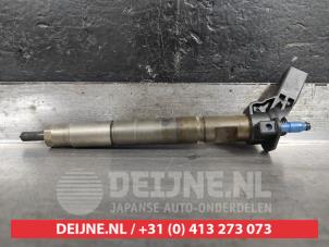 Used Injector (diesel) Kia Carnival/Grand Carnival 3 2.2 CRDi 16V VGT Price on request offered by V.Deijne Jap.Auto-onderdelen BV