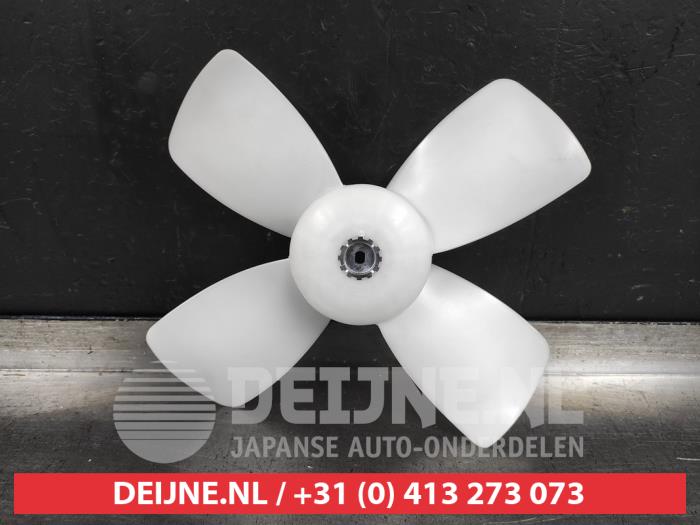 Nowe Wentylator Mazda Demio (DW) 1.3 16V Cena € 42,35 Z VAT oferowane przez V.Deijne Jap.Auto-onderdelen BV