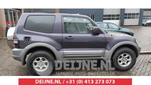 Used Front wing, right Mitsubishi Pajero Hardtop (V6/7) 3.2 DI-D 16V Price on request offered by V.Deijne Jap.Auto-onderdelen BV