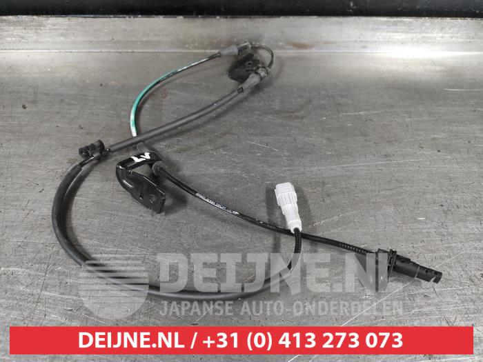 Begagnade ABS-sensor Hyundai i20 (BC3) 1.0 T-GDI 100 Mild Hybrid 48V 12V Pris € 25,00 Marginaltabell erbjuds av V.Deijne Jap.Auto-onderdelen BV