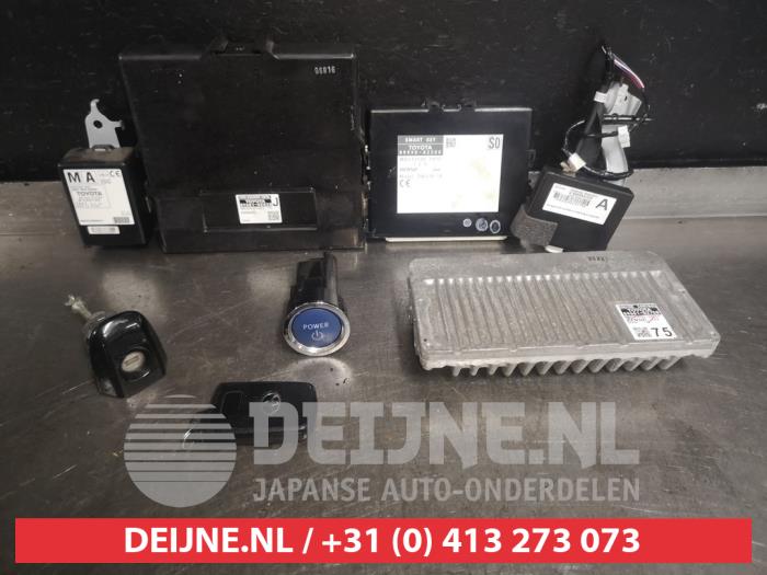 Used Engine management computer Toyota Auris Touring Sports (E18) 1.8 16V Hybrid Price € 150,00 Margin scheme offered by V.Deijne Jap.Auto-onderdelen BV