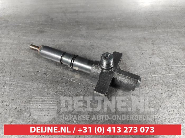 Używane Wtryskiwacz (Diesel) Mitsubishi Pajero Hardtop (V6/7) 3.2 DI-D 16V Cena € 40,00 Procedura marży oferowane przez V.Deijne Jap.Auto-onderdelen BV