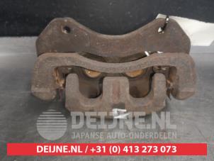 Used Front brake calliper, left Mitsubishi Outlander (CW) 2.2 DI-D 16V 4x4 Price € 45,00 Margin scheme offered by V.Deijne Jap.Auto-onderdelen BV