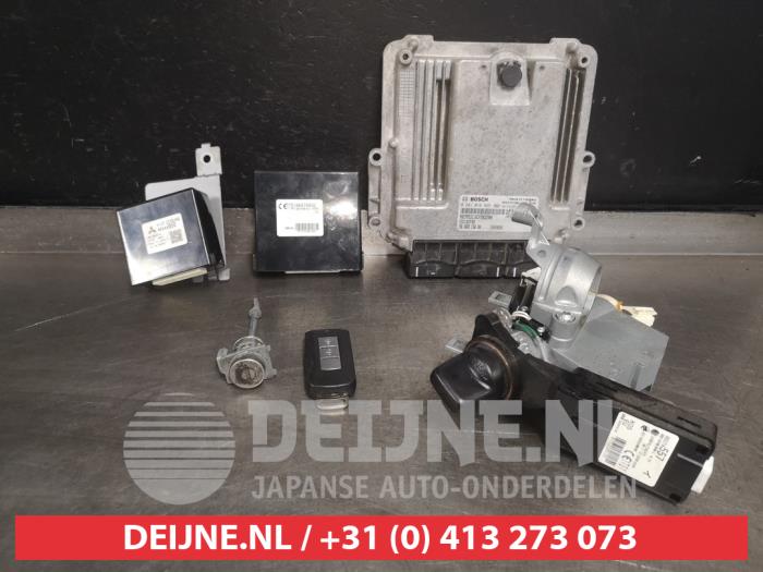 Used Engine management computer Mitsubishi Outlander (CW) 2.2 DI-D 16V 4x4 Price € 200,00 Margin scheme offered by V.Deijne Jap.Auto-onderdelen BV