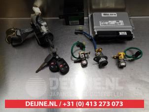 Used Ignition lock + key Kia Cerato 2.0 CVVT 16V Price on request offered by V.Deijne Jap.Auto-onderdelen BV