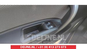 Gebrauchte Kombischalter Fenster Chevrolet Aveo (250) 1.2 16V Preis € 20,00 Margenregelung angeboten von V.Deijne Jap.Auto-onderdelen BV