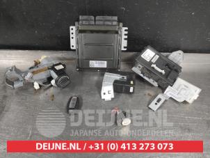 Usados Cerradura de contacto y llave Infiniti FX (S51) 35 3.5i 24V AWD Precio de solicitud ofrecido por V.Deijne Jap.Auto-onderdelen BV