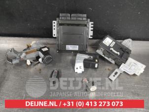 Gebrauchte Schlossset Zylinder (komplett) Infiniti FX (S51) 35 3.5i 24V AWD Preis auf Anfrage angeboten von V.Deijne Jap.Auto-onderdelen BV