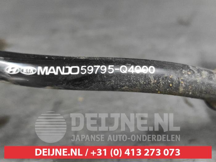 ABS-sensor från en Kia Niro I (DE) E-Niro 64 kWh 2021