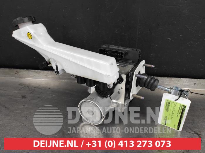 Usagé Servo frein Kia Niro I (DE) E-Niro 64 kWh Prix € 250,00 Règlement à la marge proposé par V.Deijne Jap.Auto-onderdelen BV