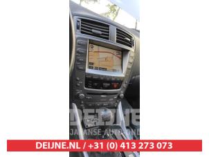 Używane Radio Lexus IS (E2) 220d 16V Cena € 50,00 Procedura marży oferowane przez V.Deijne Jap.Auto-onderdelen BV