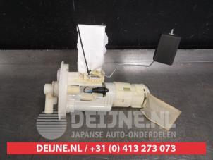 Used Electric fuel pump Daihatsu Cuore (L251/271/276) 1.0 12V DVVT Price € 35,00 Margin scheme offered by V.Deijne Jap.Auto-onderdelen BV