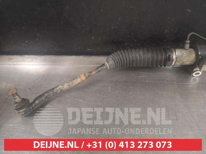 Power steering box from a Nissan Navara (D40) 2.5 dCi 16V 4x4 2007